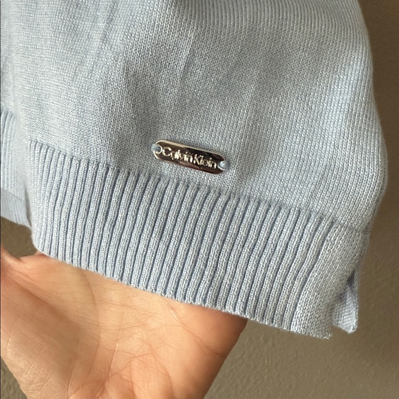 Calvin Klein Lightweight Women's Soft Crewneck Sweater in Light Blue Large - Picture 4 of 7